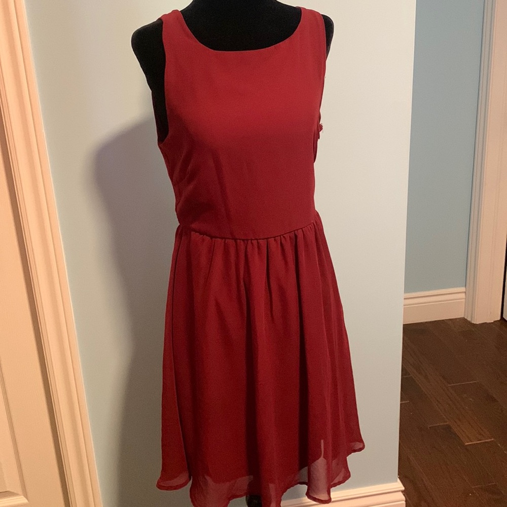 Bluenotes Burgundy Dress With Crossover Back Detailing in Size M